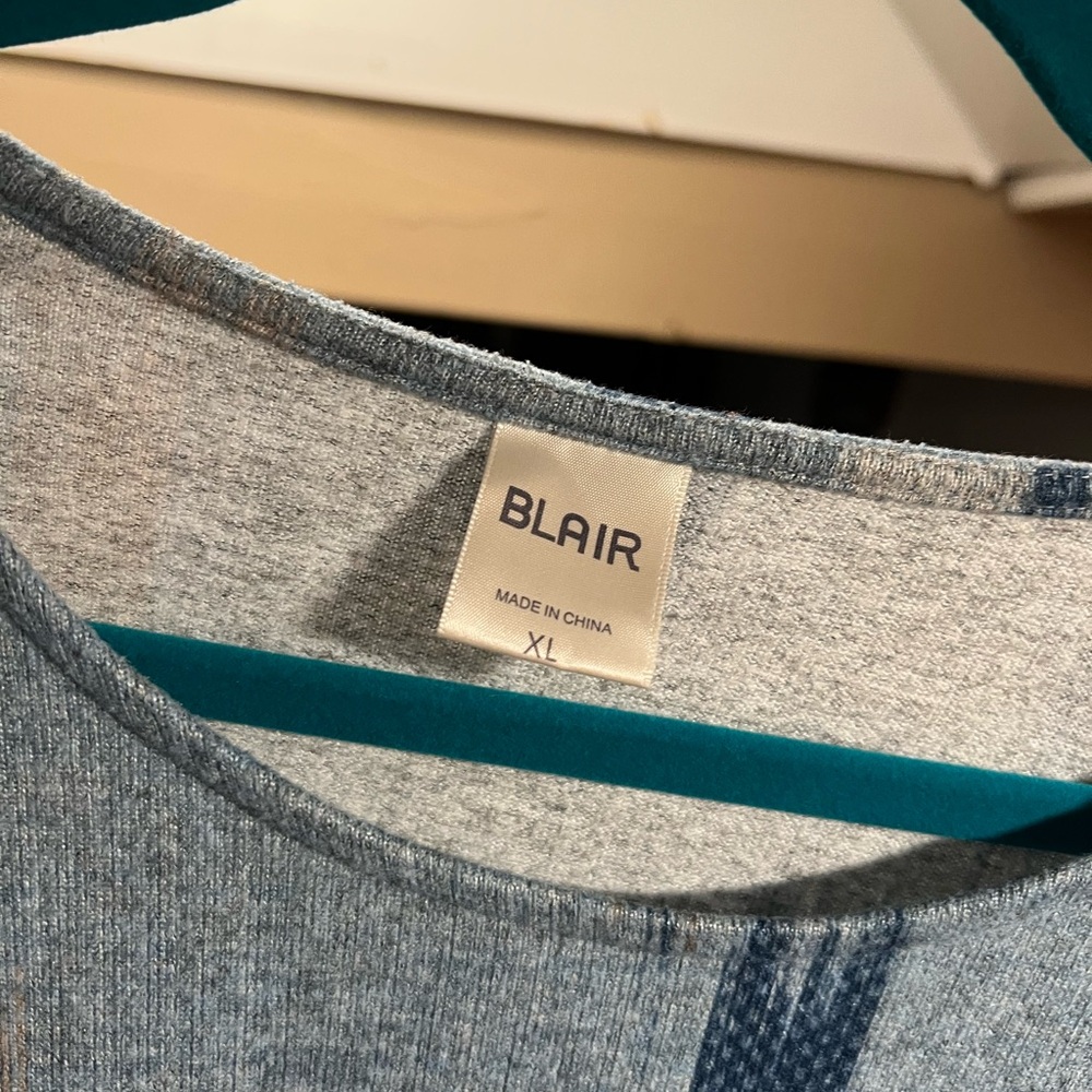 Blue Patterned Women's Top - Picture 2 of 4